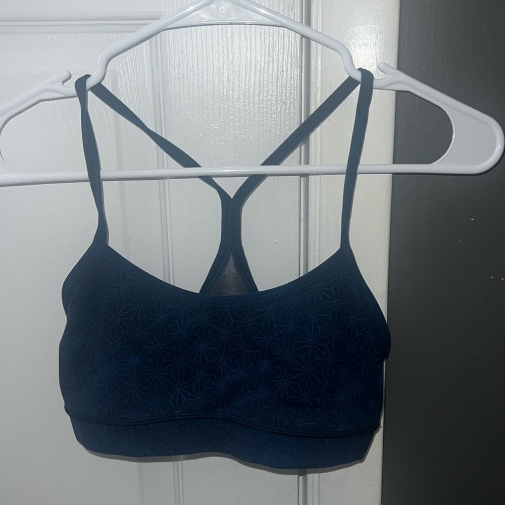 Lululemon sports bra